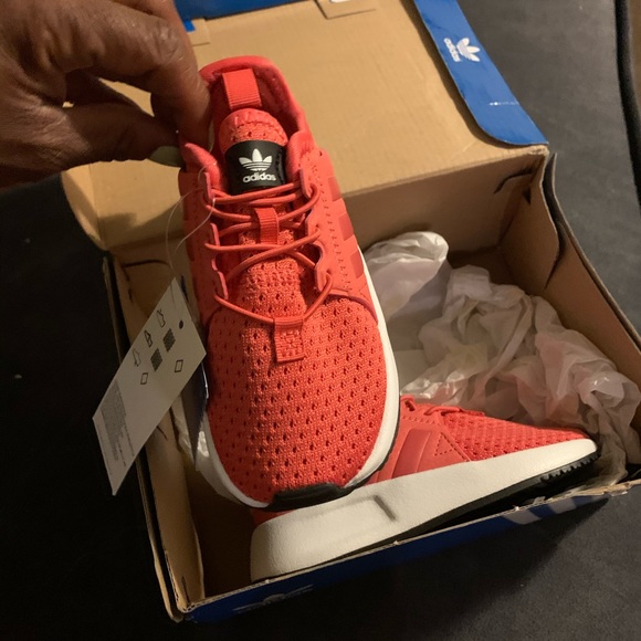 Adidas - Picture 2 of 3